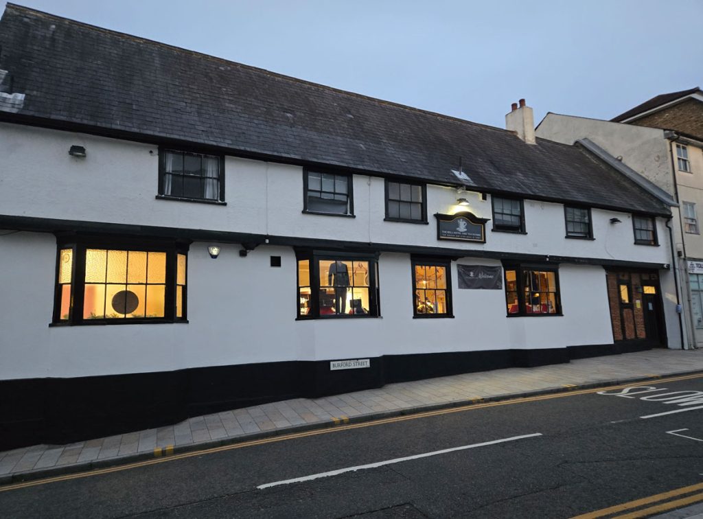 the bell hotel hoddesdon